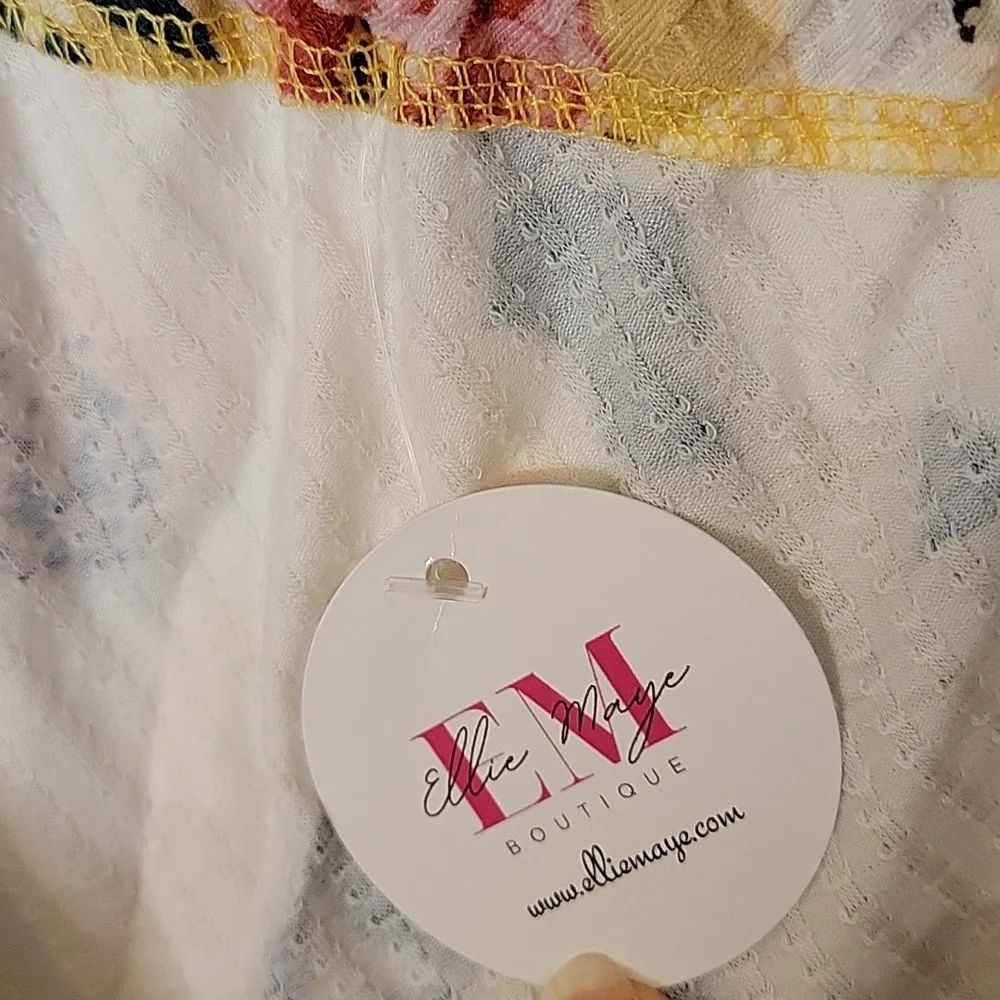 Ellie Maye Boutique XL New Blouse Spaghetti Strap Yellow Floral